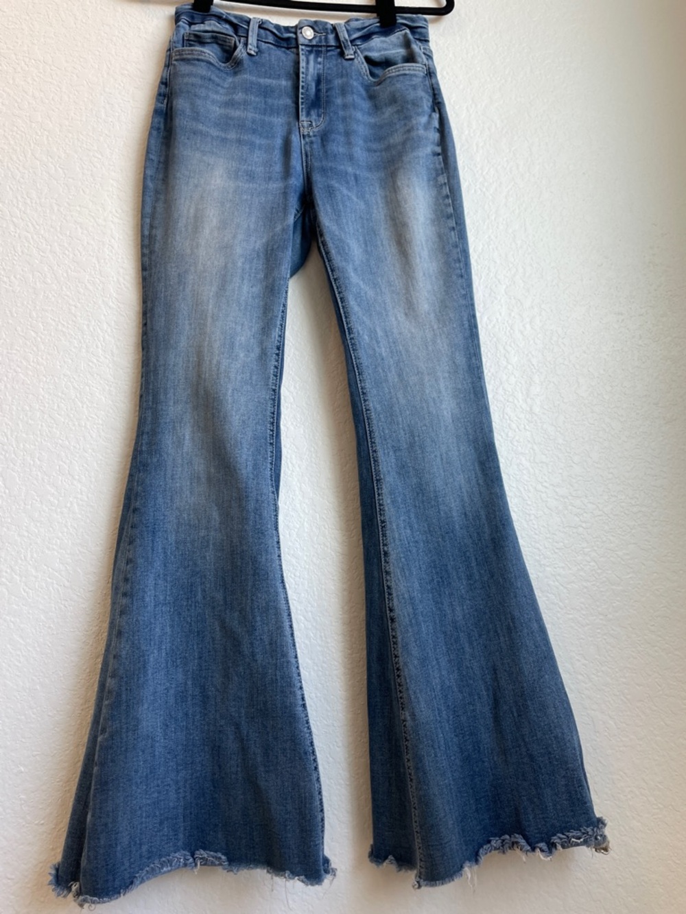 Vervet by Flying Monkey • High-Rise Medium Blue Flare Jeans with Raw Hem • 28